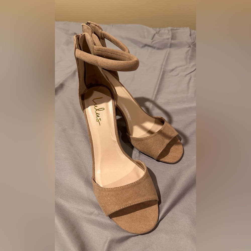 💚 Lulu's Chic Tan Ankle Strap Heels